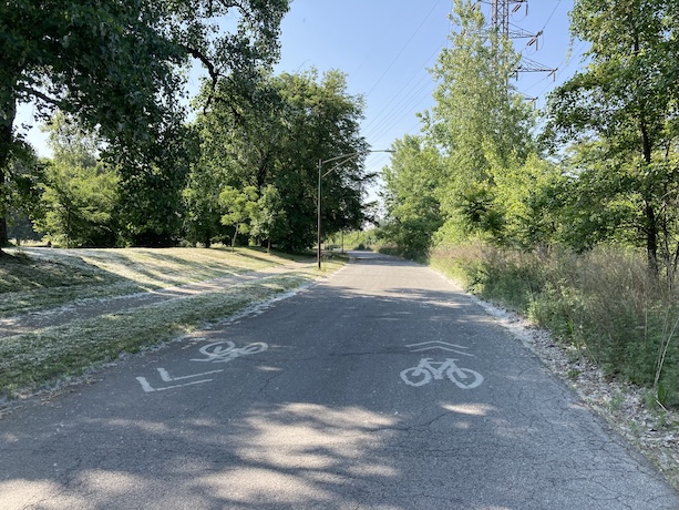 Avenue G in Calumet Park