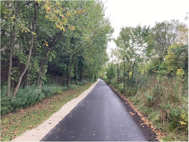 A paved portion the Green Bay Trail