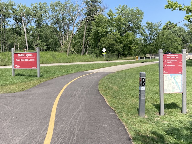 Near the Skokie Lagoons canoe and kayak rentals