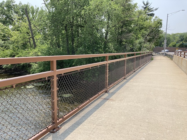 Bridge over the DuPage River (west branch) on Hobson Rd