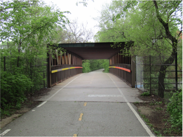 a bridge on the skokie valley trail