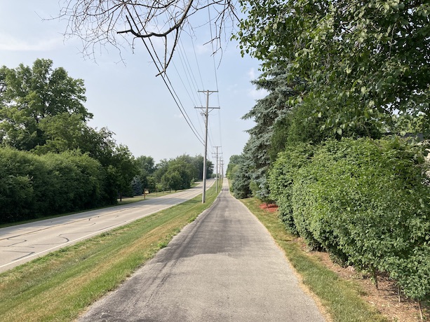 The trail alongside Fair Oaks Rd in West Chicago, IL